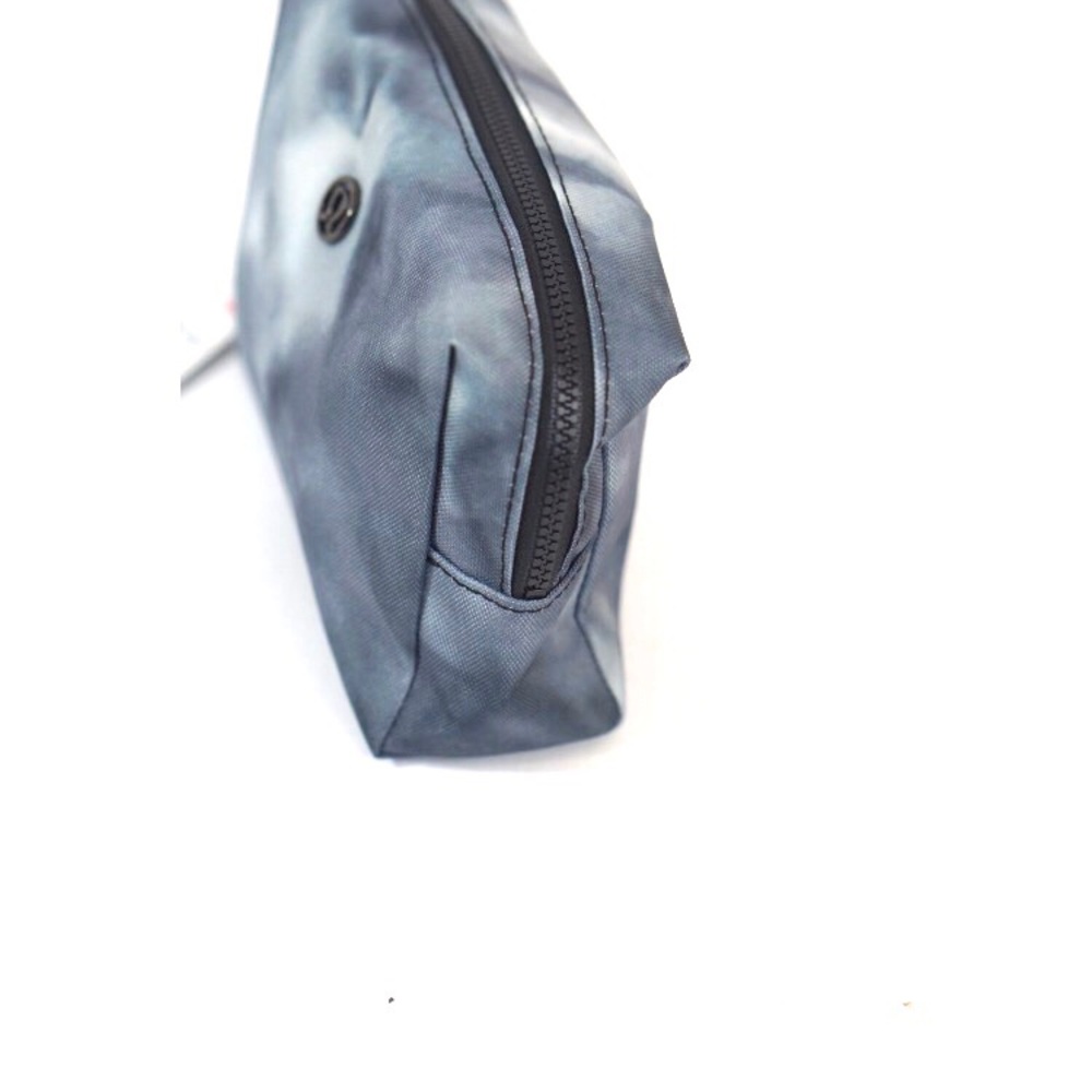 Lululemon All Your Small Things Pouch 4L - Picture 4 of 8